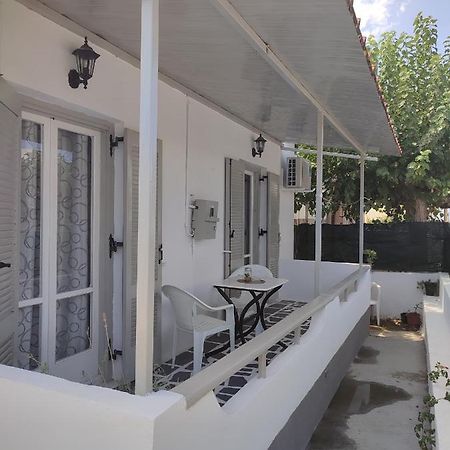 Victory'S House, 3Min Walk To Skala'S Sandy Beach ภายนอก รูปภาพ